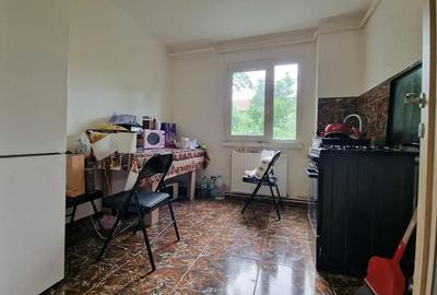 Apartament cu 3 camere în Circumvalațiunii - 1