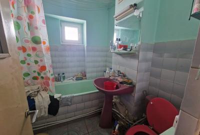 Apartament cu 3 camere, decomandat, etajul 5/9, zona Pacurari - 14