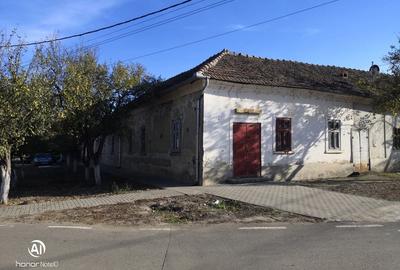 Casă cu 5 camere cu Teren 360 Mp în Dudeștii Vechi - 1