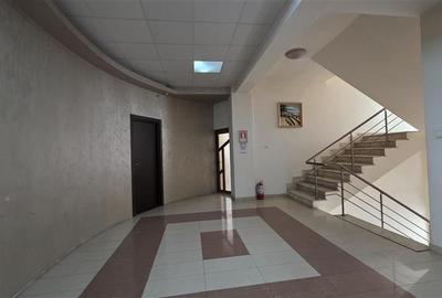 Spațiu comercial, de 1,385.8399658203 mp, în Calea București - 2