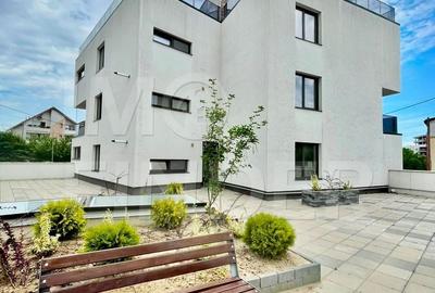 Apartament cu 3 camere semidecomandat, mobilat în Bună Ziua - 9