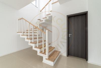 Duplex cu 4 camere cu Canalizare în Budeasa - 1