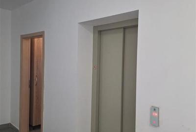 Apartament cu 2 camere decomandat, mobilat în Tractorul - 8