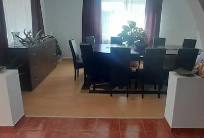 Vand casa in Bran in apropierea partiei de ski cu vedere spre Mtii Piatra Craiului si Bucegi - 1