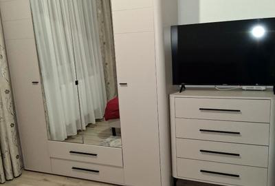Apartament cu 3 camere decomandat în Central - 2