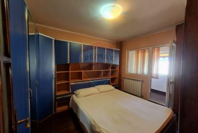 Apartament cu 3 camere decomandat în Brăilei - 6