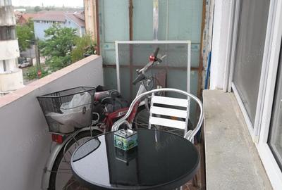 Apartament cu 2 camere decomandat în Podgoria - 2