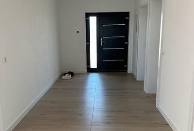 Casă cu 5 camere cu Teren 550 Mp în Fântânele - 2