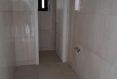 Casă cu 5 camere cu Teren 325 Mp în UTA - 2