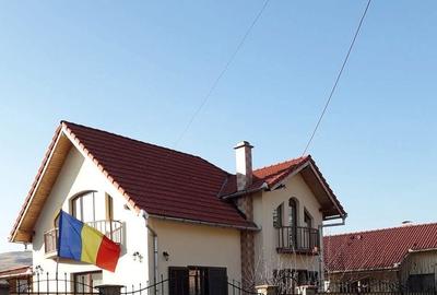 Casă cu 4 camere în Benic