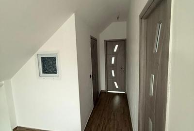 Casă cu 4 camere în Lumina - 3