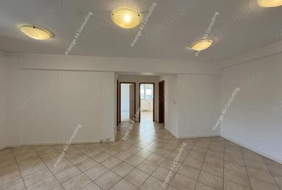 Spațiu comercial, de 67 mp, în Girocului