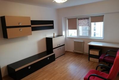 Apartament cu 2 camere decomandat, mobilat în Canta