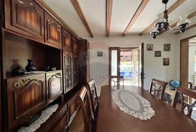 Casă individuală cu 4 camere cu Garaj în Central - 10