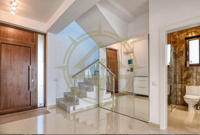 Casă cu 3 camere cu Garaj în Dumbrăveni - 2