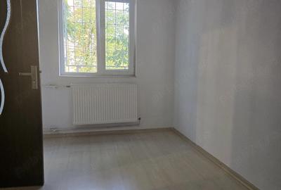 Apartament cu 3 camere semidecomandat în Dacia - 8