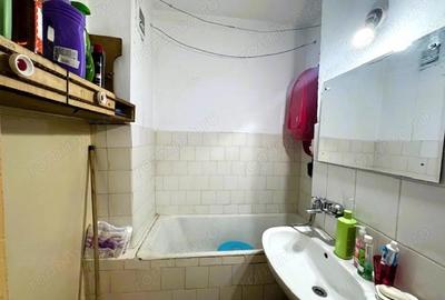 Apartament 2 camere etaj 2 zona centrala Str Pacii - 8