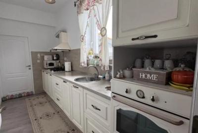 Casă cu 7 camere cu Teren 2000 Mp în Rădăuți - 3