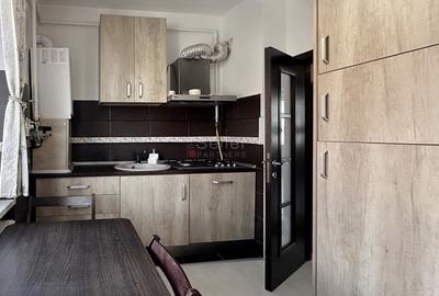 Apartament cu 2 camere decomandat, mobilat în Tractorul - 2