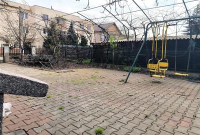 Casă cu 4 camere cu Canalizare în Central - 17