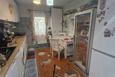 Apartament cu 3 camere în Vasile Alecsandri - 1