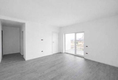 Apartament cu 2 camere semidecomandat în Remetea Mare - 3