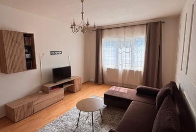 Apartament cu 3 camere decomandat, mobilat în Central - 1