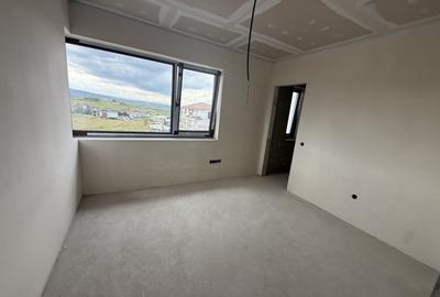 Casă individuală cu 4 camere cu Canalizare în Dezmir - 11