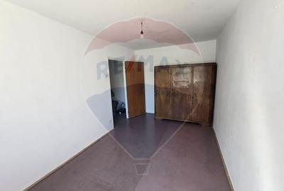 DE VANZARE Apartament cu 4 camere in zona Ozana - 10