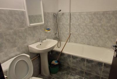 Apartament cu 3 camere decomandat în Centrul Civic - 3