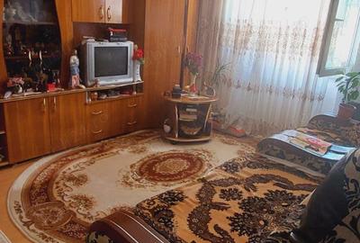 Apartament cu 2 camere semidecomandat în Zărnești - 1