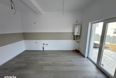 Casă cu 4 camere cu Teren 570 Mp în Valea Lupului - 8