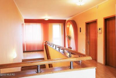 Ovidiu - Str. Nationala, Vila P+1E, teren 1094 mp, vedere la lac! - 60