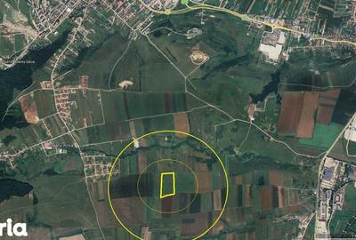Teren de 100 mp, în Central - 4
