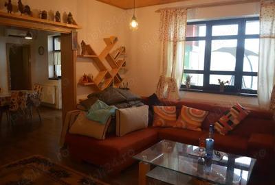 Casa de locuit 5(cinci ) camere la cheie-Radila -Valea Calugareasca - 2