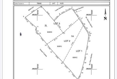 Teren de 7800 mp, în Central - 1