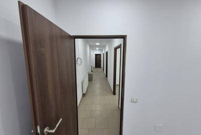 Spatiu de birouri generos - 8