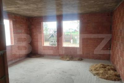 Casă cu 7 camere cu Teren 770 Mp în Marginea - 7