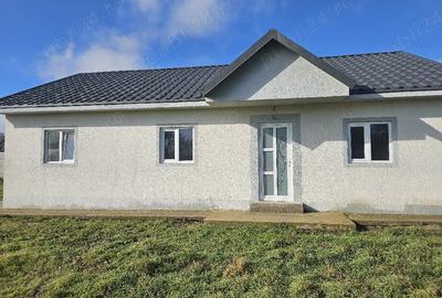 Casă cu 4 camere cu Teren 500 Mp în Pecineaga - 4