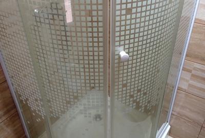 Inchiriez apartament la casa - 5