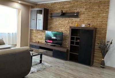 Proprietar, vand apartament cu doua camere, la doi pasi de Iulius Mall