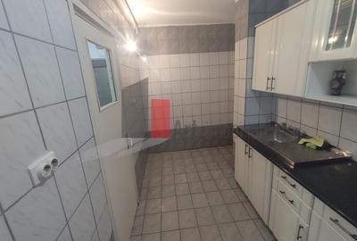 Str. Baciului vanzare apartament decomandat 3 camere cu centrala - 14