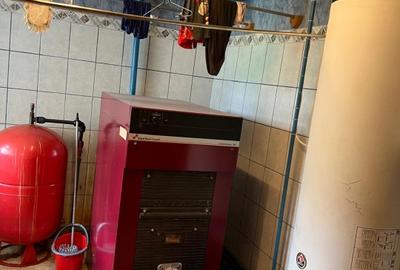 Casă individuală cu 15 camere cu Garaj în Comănești - 17