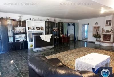 Vila cu 7 camere de vanzare, zona Marasesti, 330.96 mp #15949 - 2