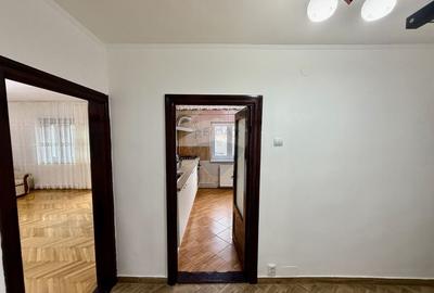 Apartament cu 3 camere decomandat în Central - 4