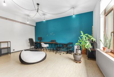 Casă individuală cu 6 camere cu Teren 490 Mp în Central - 2