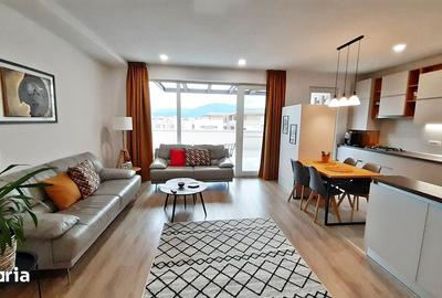 Apartament cu 5 camere decomandat, mobilat în Tractorul - 7