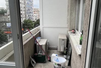 Apartament cu 3 camere decomandat în Dorobanți