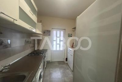 Garsoniera utilata si mobilata la casa de inchiriat in zona - 2