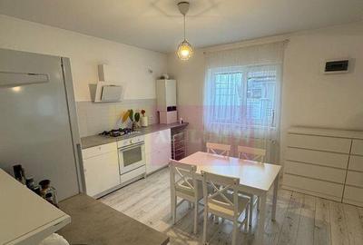 Casa 3 camere + dependin?e, curte 380, Sabareni - 13